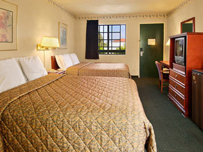Days Inn By Wyndham Orange Anaheim Ruang foto