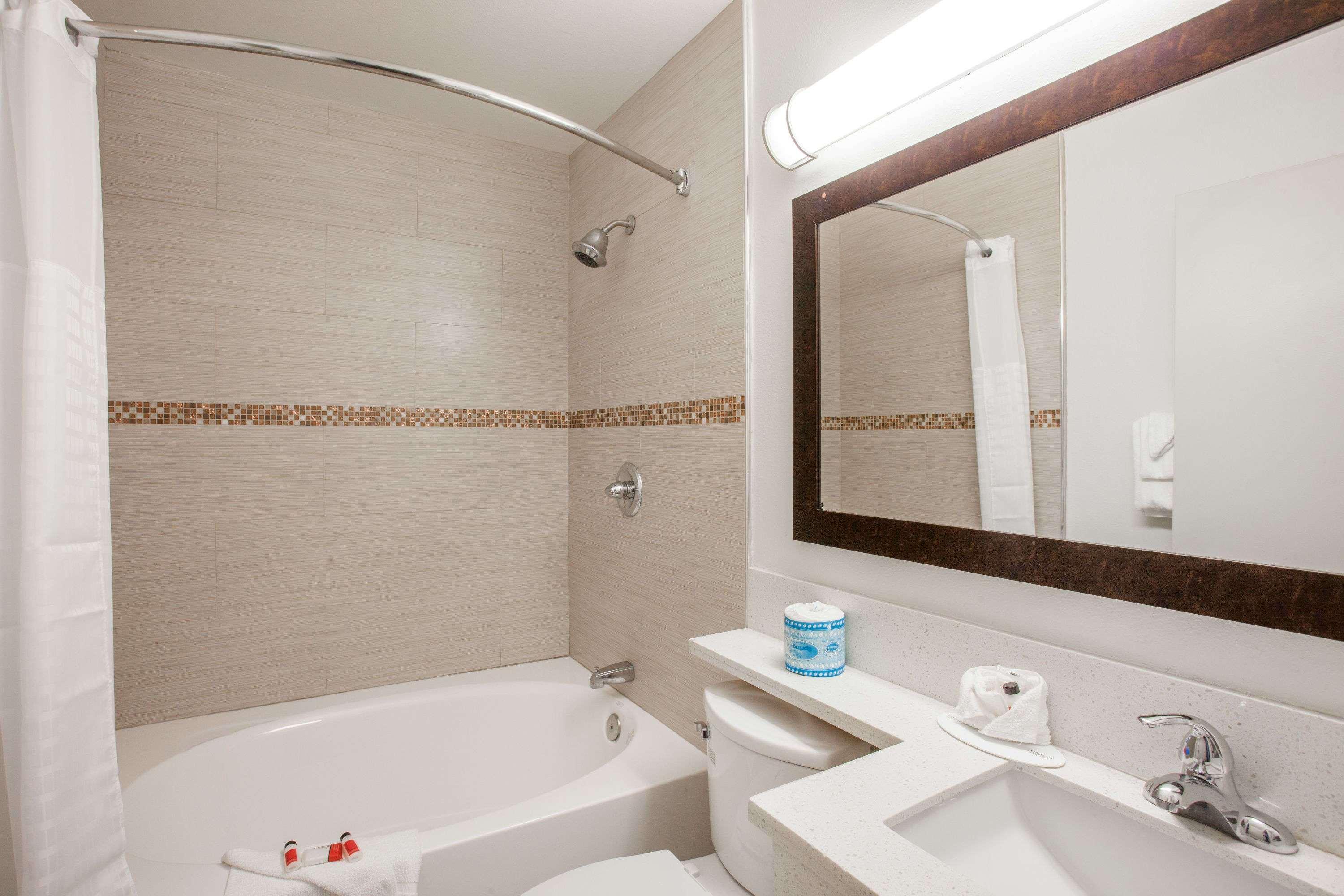 Days Inn By Wyndham Orange Anaheim Bagian luar foto